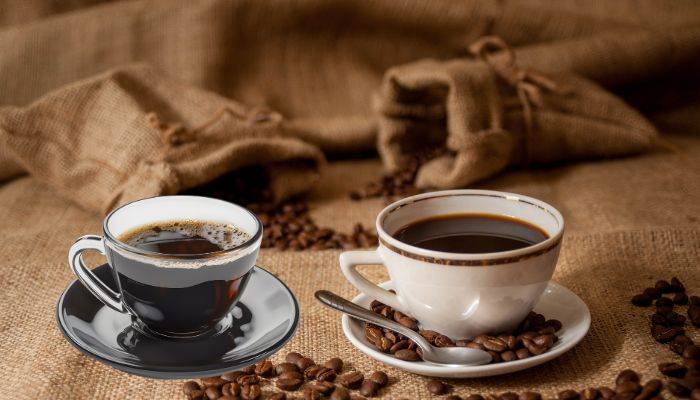 Beda cangkir keramik dan gelas beling yang akan mempengaruhi pengalaman minum kopi