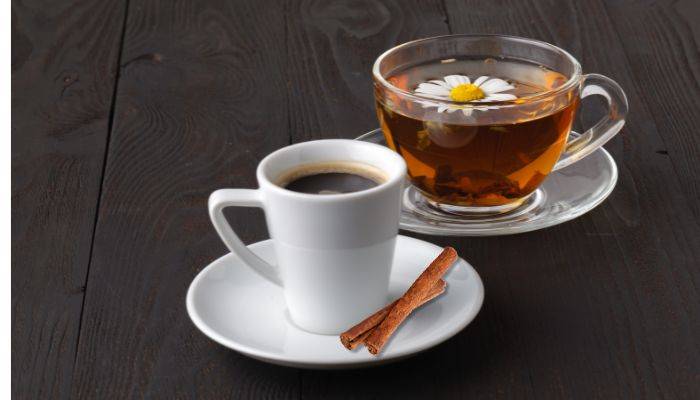 Lebih baik minum teh atau kopi di pagi hari?