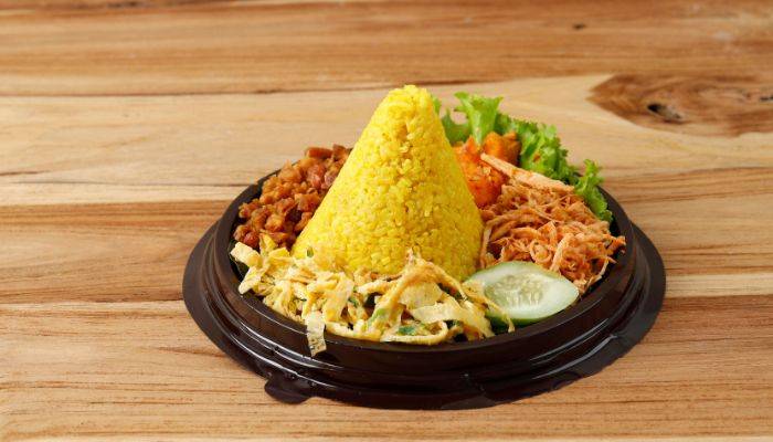 Sejarah nasi kuning di Indonesia